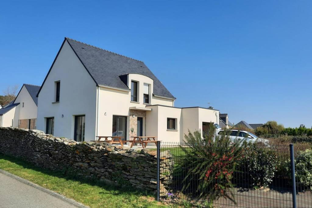 Maison Recente Avec Vue Mer, Plage Et Port A Pied 사르주 외부 사진